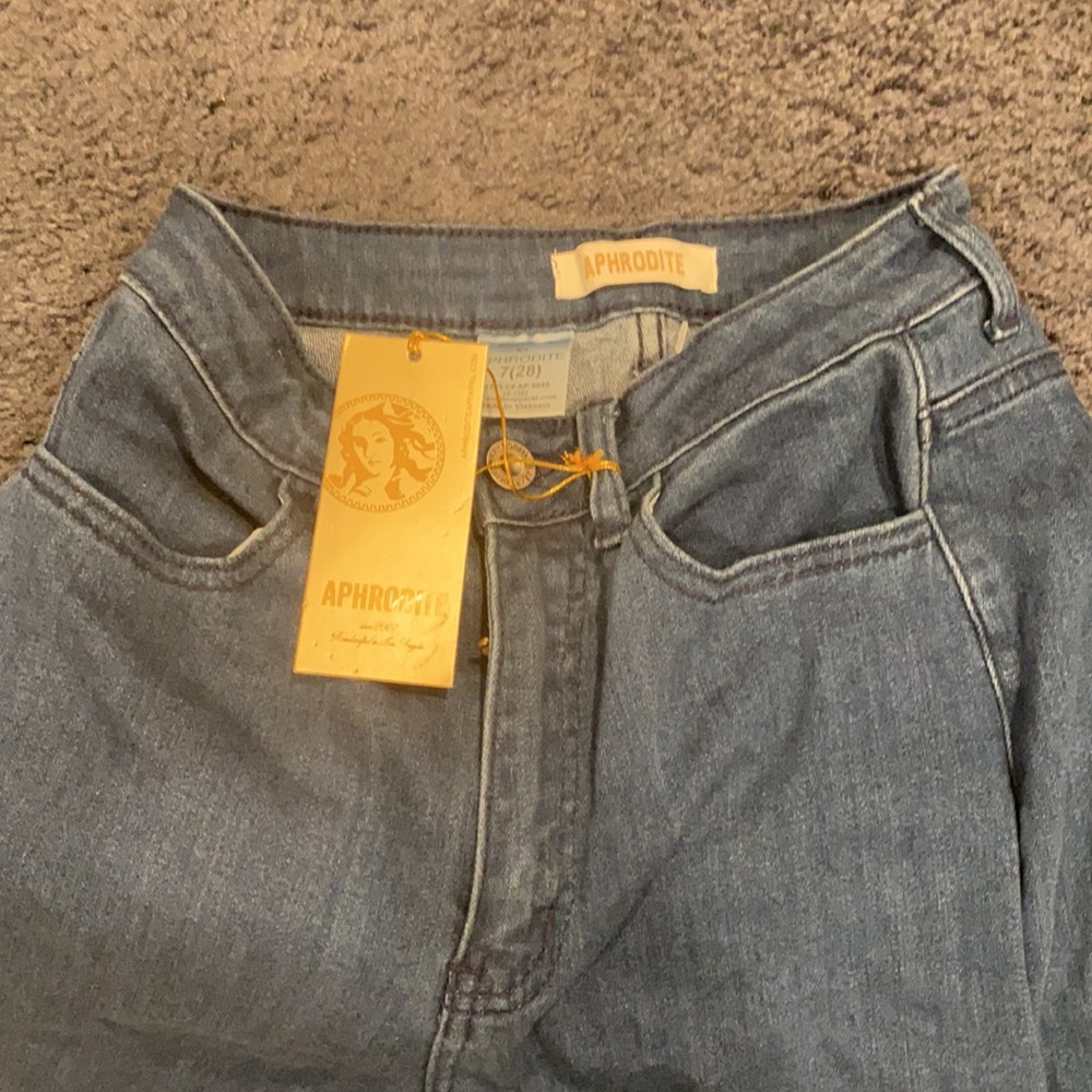 Aphrodite high-waisted-scrunch-up-ruched-jeans 27 - Picture 15 of 16